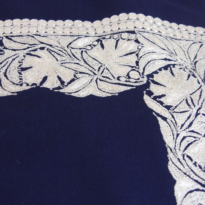 カシミヤ 手織り ショール｜ボーダー刺繍　ザリ 手刺繍 パシュミナ｜生地：紺｜刺繍糸（1色）：シルバー